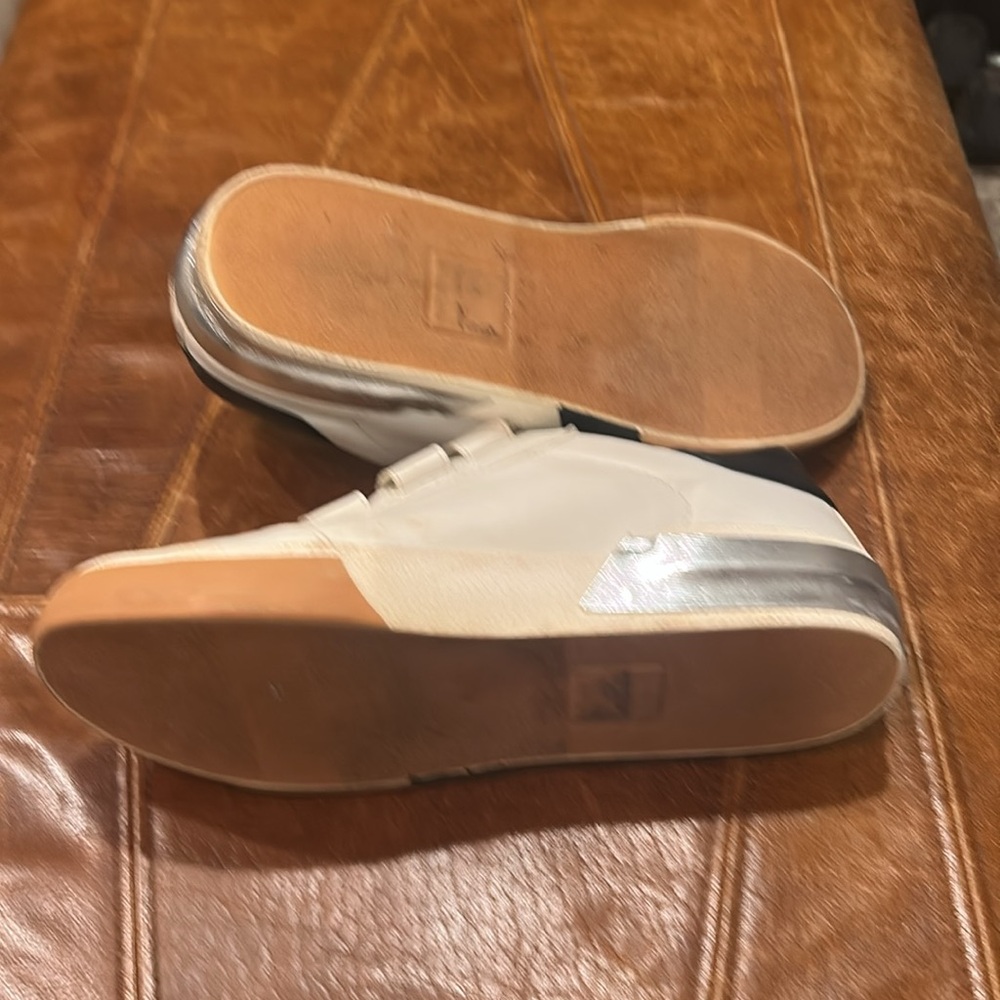 Dolce Vita sneakers - Picture 8 of 8